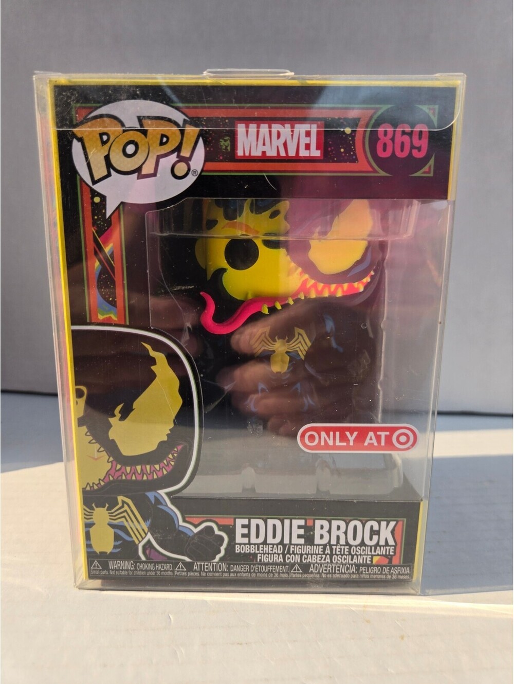 Funko Pop! Marvel Eddie Brock Bobblehead #869 - Exclusive Hot Topic with cover
